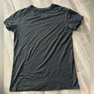 Alphalete t shirt men’s